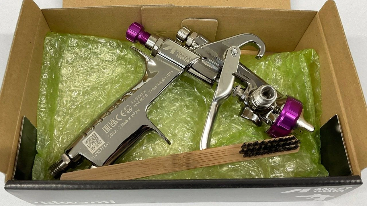 Anest Iwata KIWAMI-1-16B12 Small Spray Gun Dia. 1.6mm Gravity-Feed Type 5 Anest Iwata KIWAMI-1-16B12 Small Spray Gun Dia. 1.6mm Gravity-Feed Type - Image 3