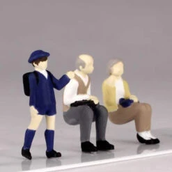 Plum MS045 Super Mini Figure #6 People At The Bus Stop 1/80 Scale (HO Scale) -Kyosho shop 4582362383077 b5b301476cbb971b28dee6abd4bbbbb2 92058.1590134151